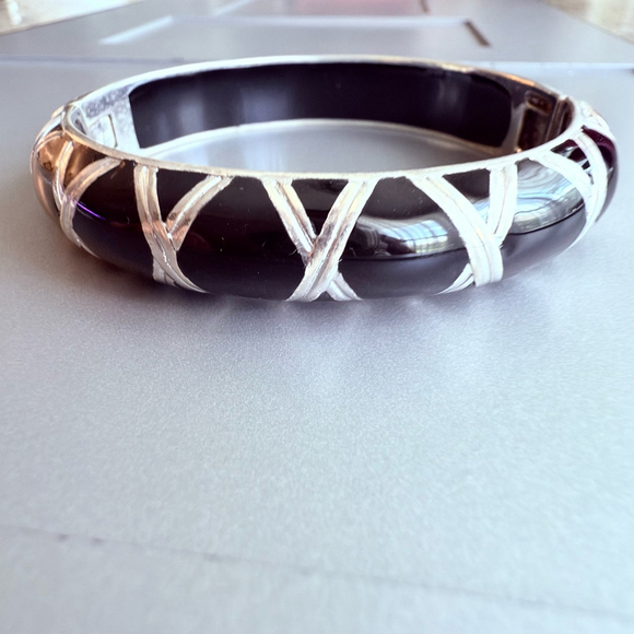 Angelique de Paris Black & 925 Sterling Silver "X" Hinged Bangle 13mm Bracelet - Picture 4 of 9